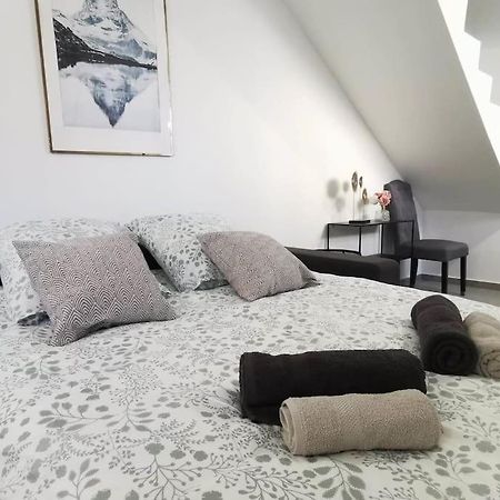 L'Elegant Duplex - Clim I Wifi I Proche Du Centre-Ville Miramas Dış mekan fotoğraf