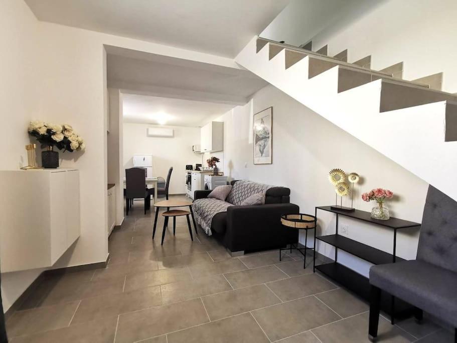 L'Elegant Duplex - Clim I Wifi I Proche Du Centre-Ville Miramas Dış mekan fotoğraf