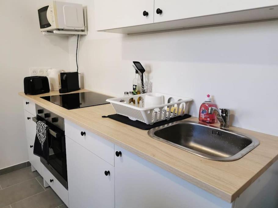 L'Elegant Duplex - Clim I Wifi I Proche Du Centre-Ville Miramas Dış mekan fotoğraf